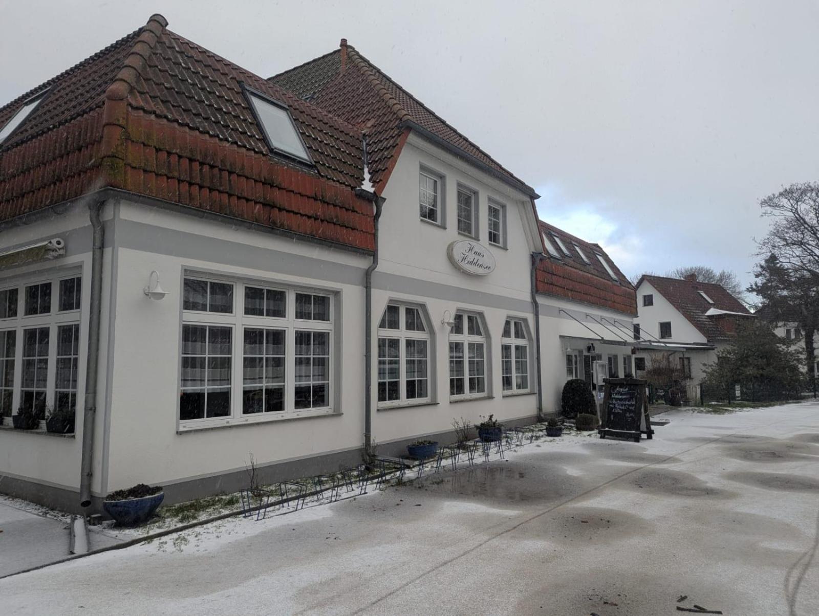 Pension & Restaurant Haus Hiddensee Kloster Exterior foto